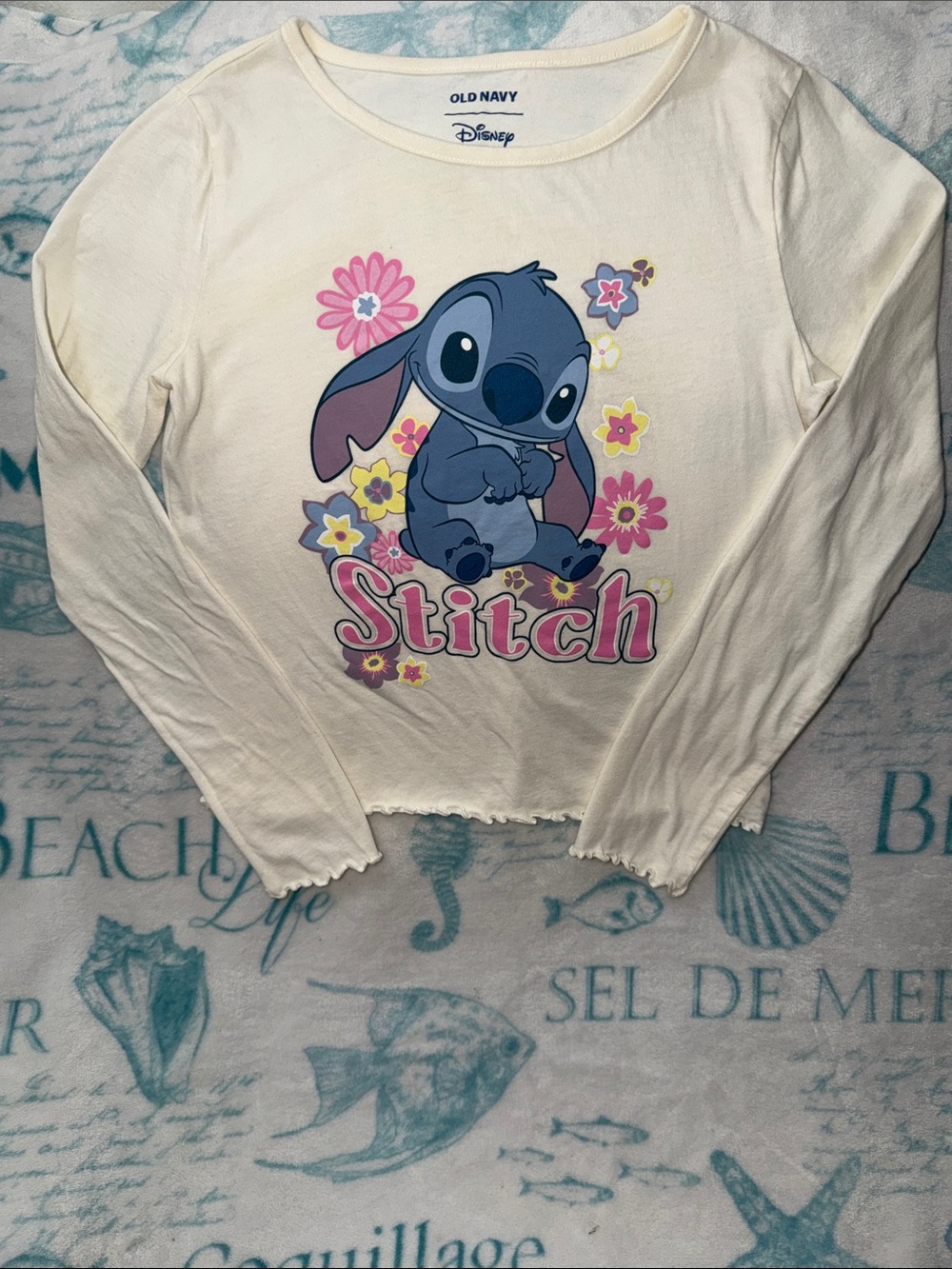 5️⃣ FOR 2️⃣0️⃣ SALE 🏷️ Old Navy Long Sleeve Disney Stitch Tee Size XL (14-16)